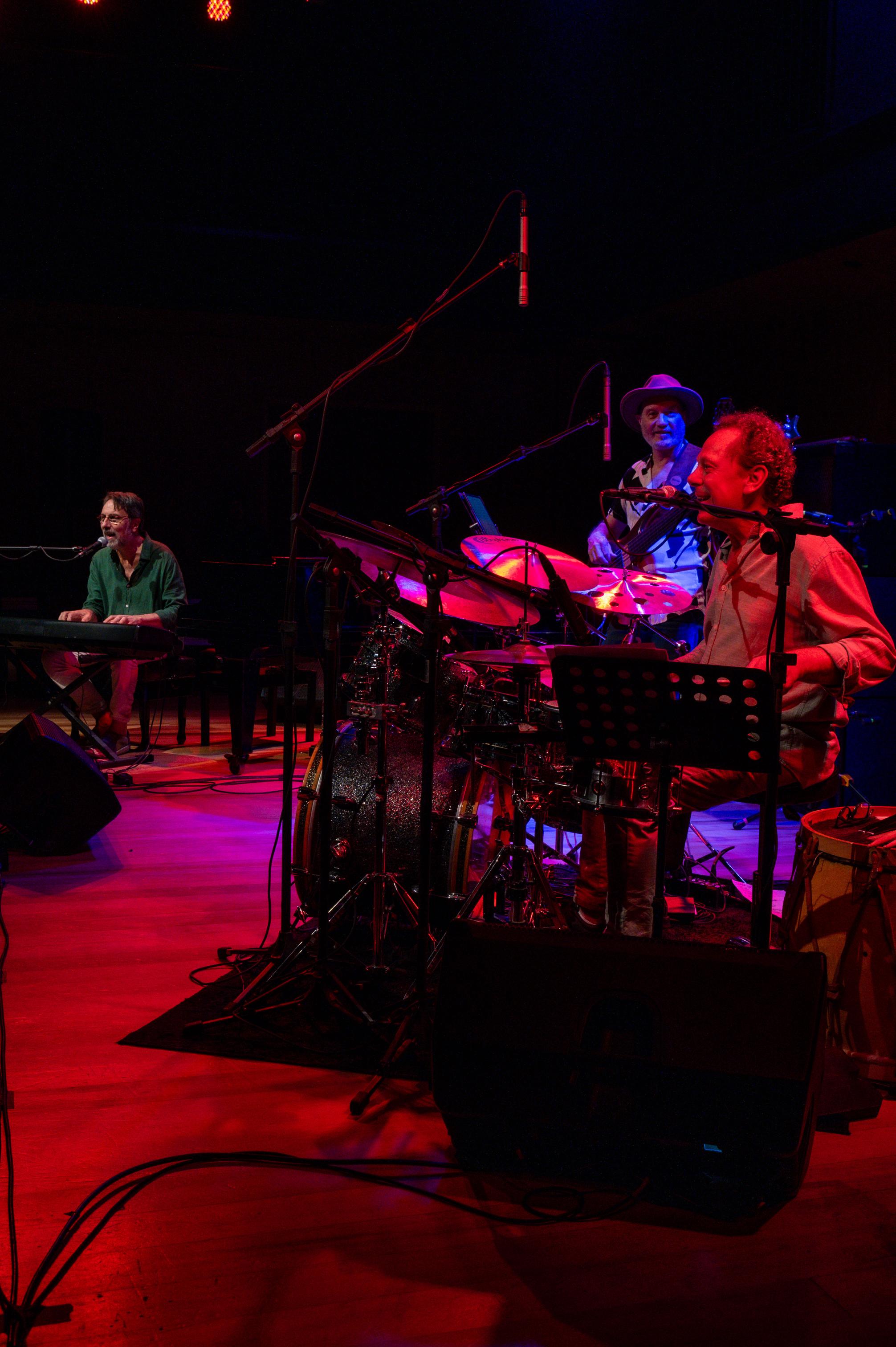 Jambo Trio e Mike del Ferro - @zecarlosdeandrade 0624
